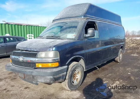 2008 Chevrolet Express Ls из США, поврежденный, VIN 1GAHG39K881171677